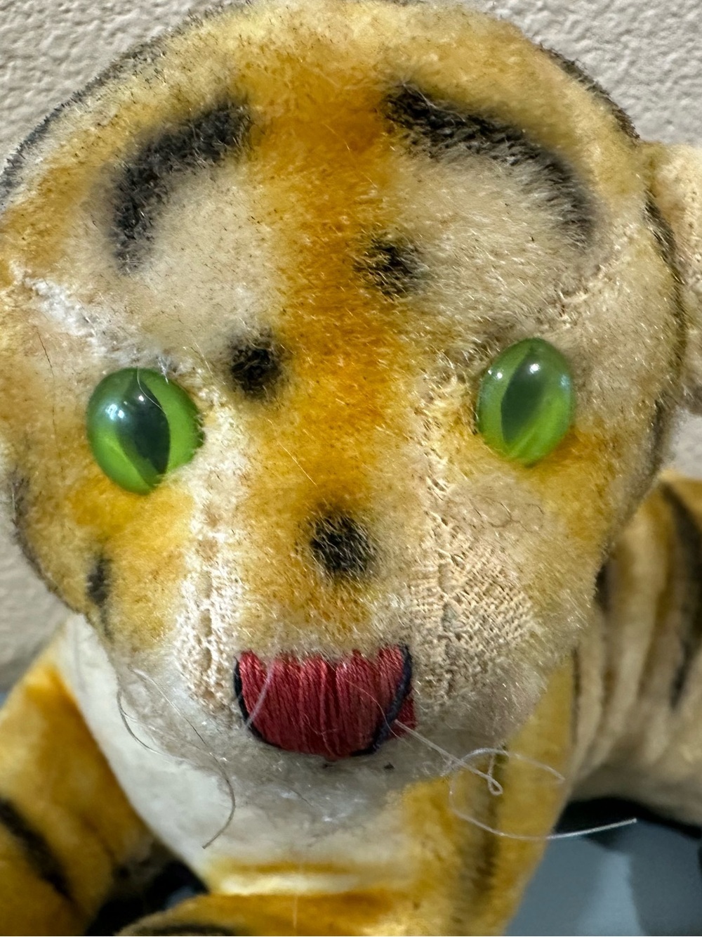 Vintage Steiff  Reclining Tiger Plush 53944 - Picture 2 of 6